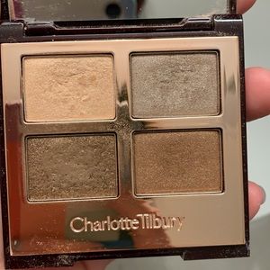 Charlotte Tilbury Makeup - Charlotte Tilbury eyeshadow pallet, golden Goddess Charlotte Tilbury Makeup - Charlotte Tilbury eyeshadow pallet, golden Goddess